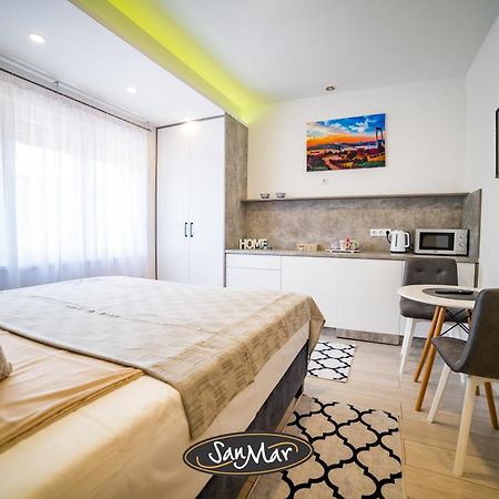 San-Mar Apartments Tuzla Buitenkant foto