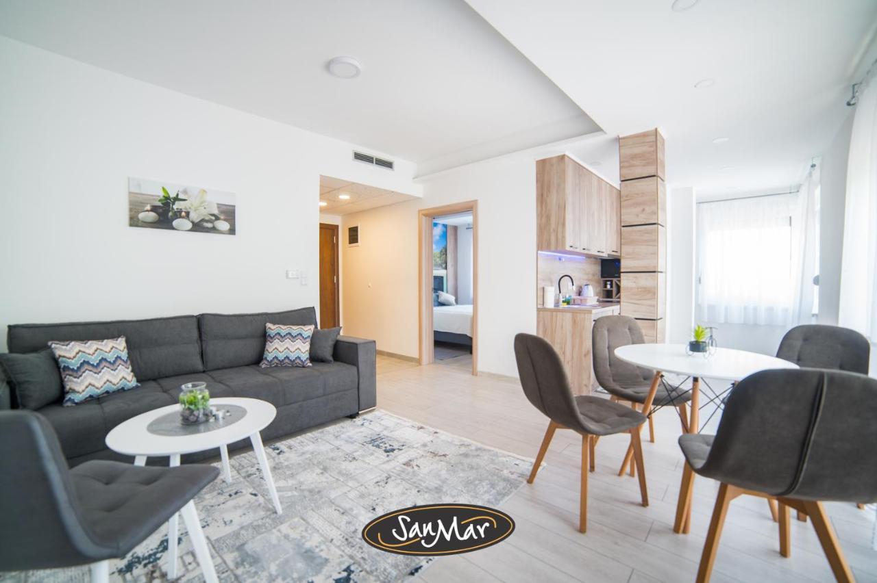 San-Mar Apartments Tuzla Buitenkant foto