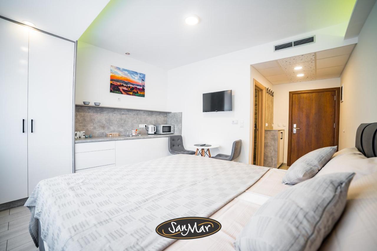 San-Mar Apartments Tuzla Buitenkant foto