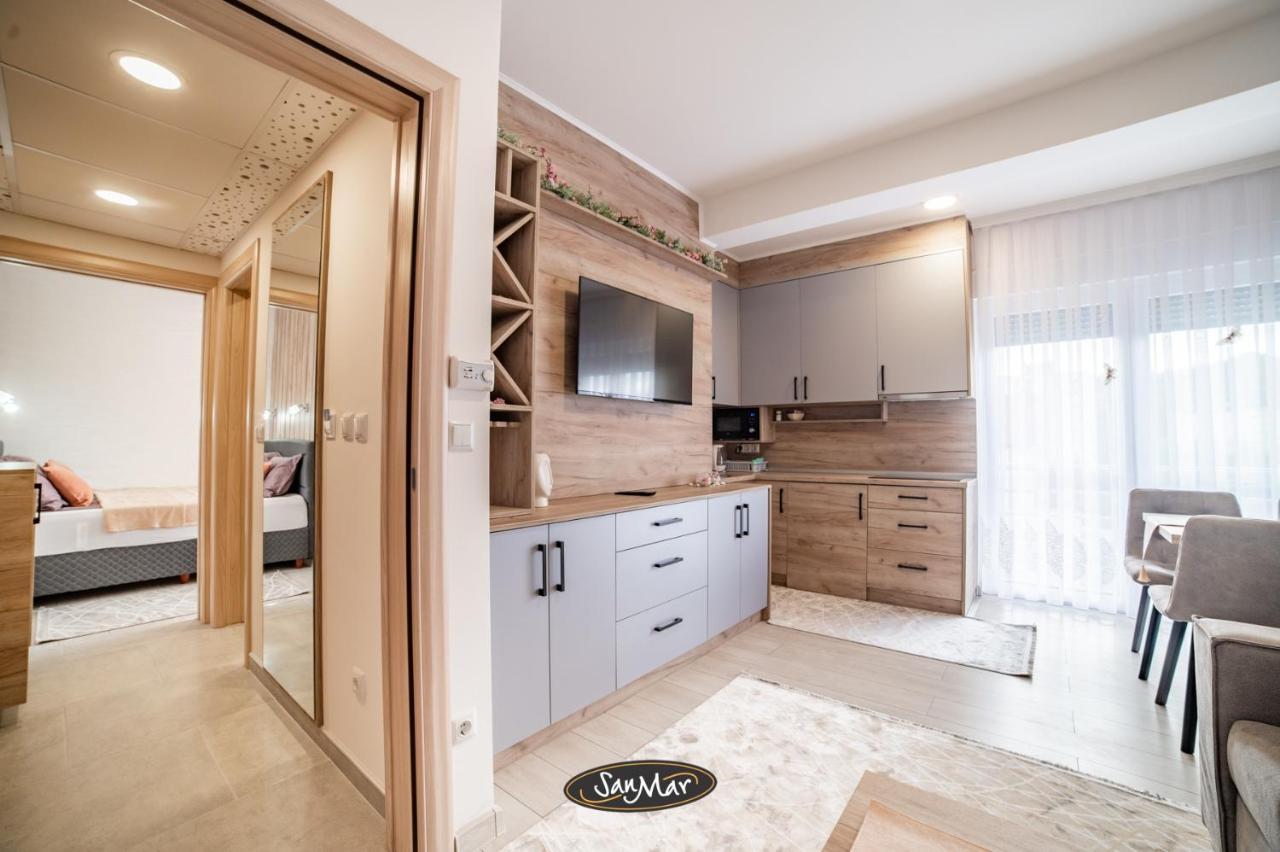 San-Mar Apartments Tuzla Buitenkant foto